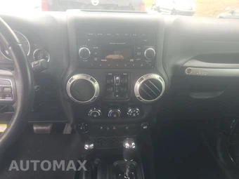 2018 Jeep Wrangler JK Unlimited Sahara - miniatura 11