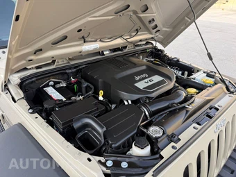 2018 Jeep Wrangler JK Unlimited Sport S - miniatura 21