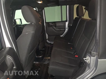 2018 Jeep Wrangler JK Unlimited Sport S - miniatura 13