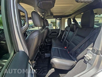 2018 Jeep Wrangler Unlimited Sahara - miniatura 10