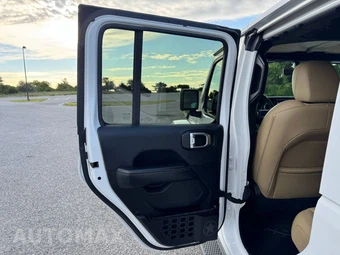 2018 Jeep Wrangler Unlimited Sahara - miniatura 22