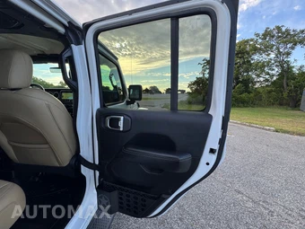 2018 Jeep Wrangler Unlimited Sahara - miniatura 31