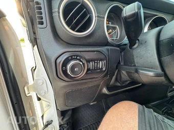 2018 Jeep Wrangler Unlimited Sahara - miniatura 54