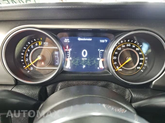 2018 Jeep Wrangler Unlimited Sahara - miniatura 12