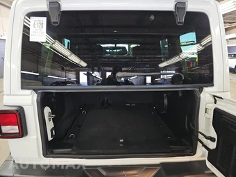 2018 Jeep Wrangler Unlimited Sahara - miniatura 16