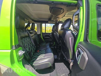 2018 Jeep Wrangler Unlimited Sahara - miniatura 16