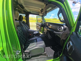 2018 Jeep Wrangler Unlimited Sahara - miniatura 18