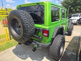 2018 Jeep Wrangler Unlimited Sahara - miniatura 3
