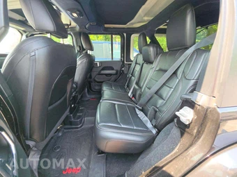 2018 Jeep Wrangler Unlimited Sahara - miniatura 13