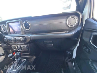 2018 Jeep Wrangler Unlimited Sahara - miniatura 16