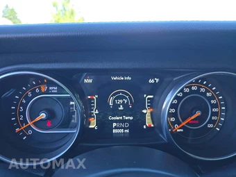 2018 Jeep Wrangler Unlimited Sahara - miniatura 6