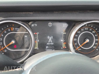 2018 Jeep Wrangler Unlimited Sahara - miniatura 12
