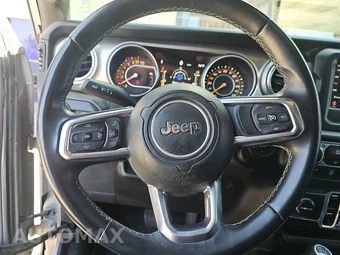 2018 Jeep Wrangler Unlimited Sahara - miniatura 10