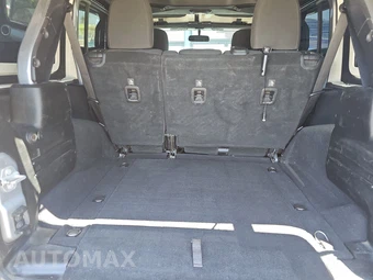 2018 Jeep Wrangler Unlimited Sahara - miniatura 16