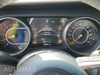 2018 Jeep Wrangler Unlimited Sahara - miniatura 12