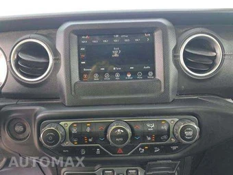 2018 Jeep Wrangler Unlimited Sahara - miniatura 10