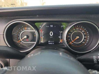 2018 Jeep Wrangler Unlimited Sahara - miniatura 9