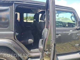 2018 Jeep Wrangler Unlimited Sahara - miniatura 16