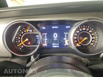 2018 Jeep Wrangler Unlimited Sahara - miniatura 12