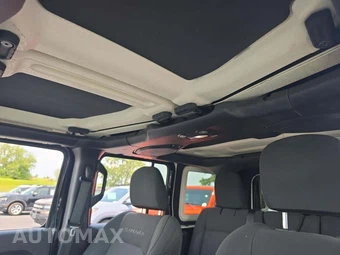 2018 Jeep Wrangler Unlimited Sahara - miniatura 8