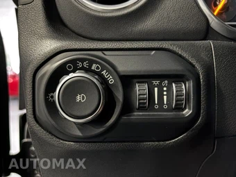 2018 Jeep Wrangler Unlimited Sahara - miniatura 30