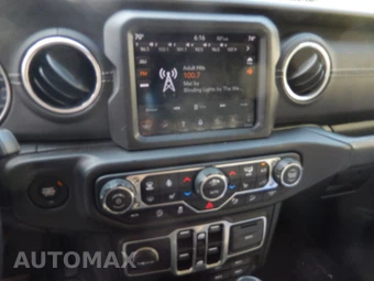 2018 Jeep Wrangler Unlimited Sahara - miniatura 2