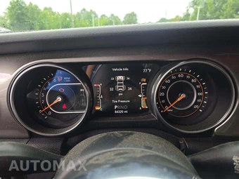 2018 Jeep Wrangler Unlimited Sahara - miniatura 9