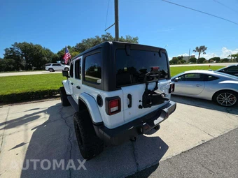 2018 Jeep Wrangler Unlimited Sahara - miniatura 2