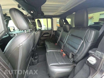 2018 Jeep Wrangler Unlimited Sahara - miniatura 13