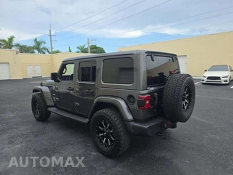 2018 Jeep Wrangler Unlimited Sahara - miniatura 2
