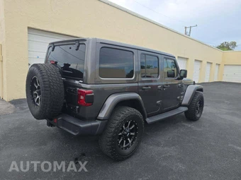 2018 Jeep Wrangler Unlimited Sahara - miniatura 3