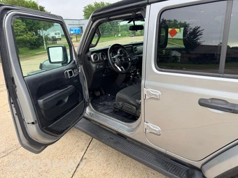 2018 Jeep Wrangler Unlimited Sahara - miniatura 26