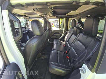 2018 Jeep Wrangler Unlimited Sahara - miniatura 13