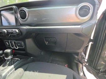 2018 Jeep Wrangler Unlimited Sahara - miniatura 16