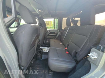2018 Jeep Wrangler Unlimited Sahara - miniatura 13