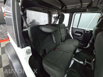 2018 Jeep Wrangler Unlimited Sport - miniatura 13