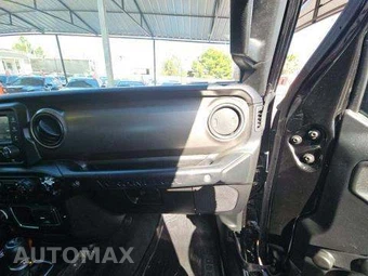2018 Jeep Wrangler Unlimited Sport - miniatura 18