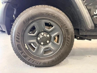 2018 Jeep Wrangler Unlimited Sport - miniatura 39