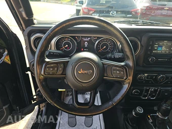 2018 Jeep Wrangler Unlimited Sport S - miniatura 10