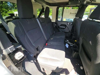 2018 Jeep Wrangler Unlimited Sport S - miniatura 13