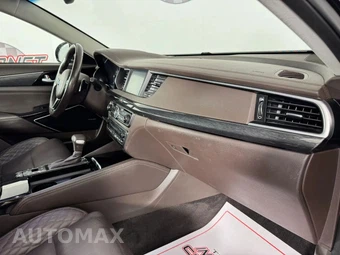 2018 Kia Cadenza Limited - miniatura 12