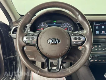 2018 Kia Cadenza Limited - miniatura 13