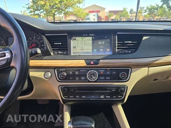 2018 Kia Cadenza Premium – miniatura 11