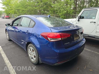 2018 Kia Forte LX Sedan – miniatura 2