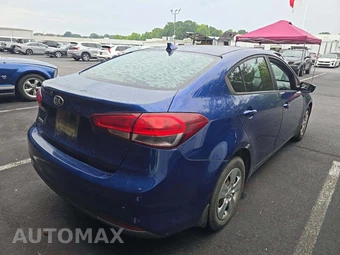 2018 Kia Forte LX Sedan – miniatura 3