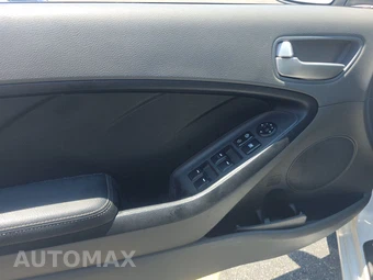 2018 Kia Forte LX Sedan - miniatura 9