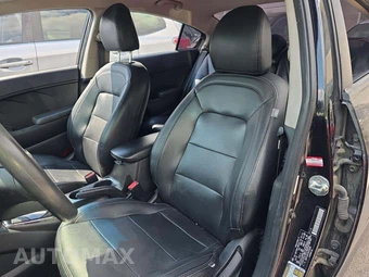 2018 Kia Forte LX Sedan – miniatura 6