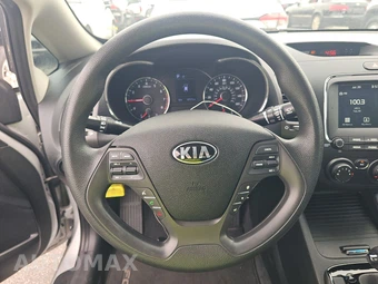 2018 Kia Forte LX Sedan - miniatura 10