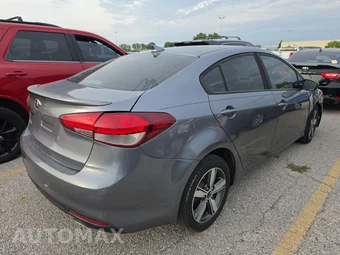 2018 Kia Forte S Sedan – miniatura 4