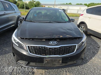 2018 Kia Forte S Sedan - miniatura 2